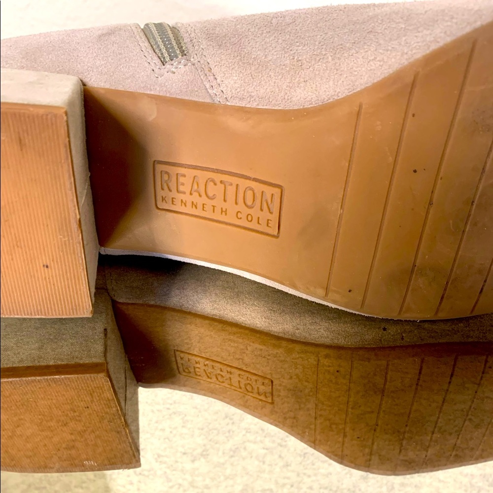 🌟2/$25🌟 Kenneth Cole Reaction Off White Suede Short Booties Size 10 - Picture 3 of 5